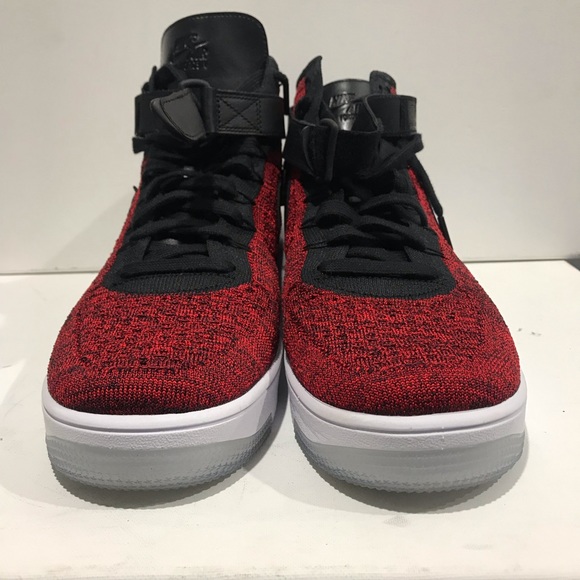 red and black uptowns